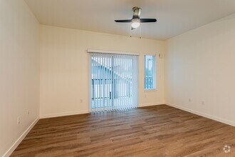 2 Bedroom (Split Closets) B303 floor plan